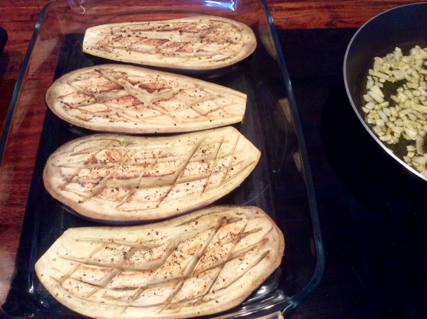 Baklažán plnený paradajkami a mozzarellou - obrázok 2