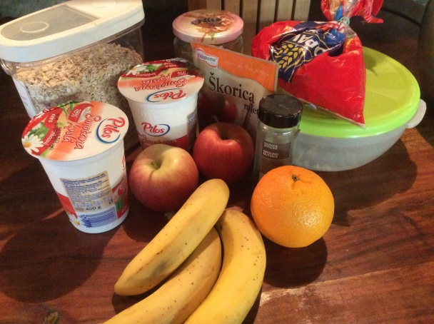 Smotanové poháre s jablkovo-banánovou vrstvou (fotorecept) - obrázok 1