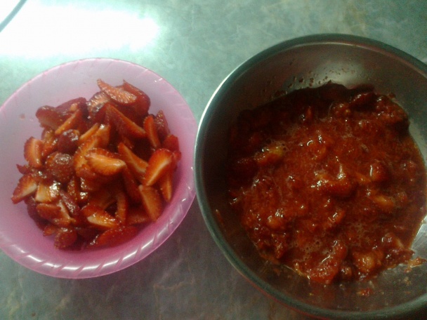 Svieža jahodová torta - obrázok 4