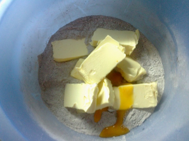 Strúhaný koláč s makom a slivkami (fotorecept) - obrázok 2
