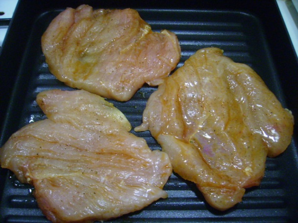 Kuracie prsia v smotanovej omáčke so šampiňónmi a šunkou (fotorecept) - obrázok 8