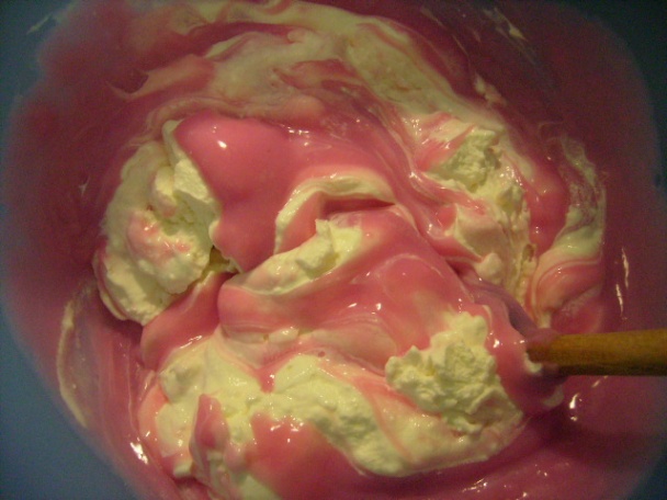 Svieže malinovo-tvarohové nepečené rezy (fotorecept) - obrázok 4