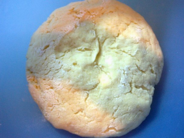Krehký maslový závin s čokoládovou plnkou a hroznom (fotorecept) - obrázok 6