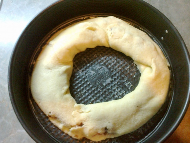 Krehký maslový závin s čokoládovou plnkou a hroznom (fotorecept) - obrázok 9