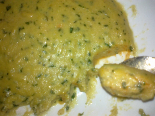 Krémová paradajkovo-zeleninová polievka s bazalkovými haluškami (fotorecept) - obrázok 11