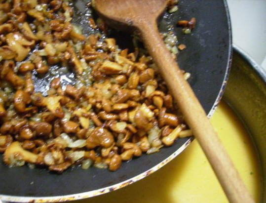 Zeleninovo-hubová polievka (fotorecept) - obrázok 12