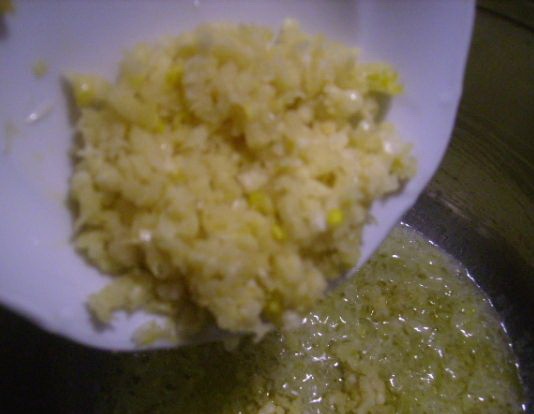 Antichripkačka - Cesnaková krémová polievka s nivovo-cesnakovými krutónmi (fotorecept) - obrázok 3