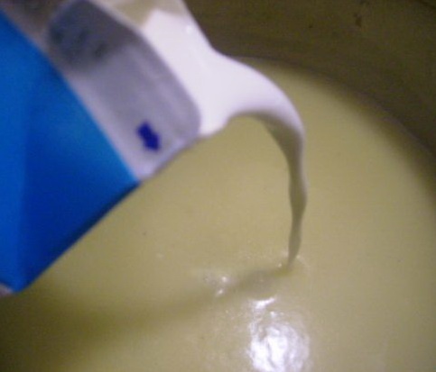 Antichripkačka - Cesnaková krémová polievka s nivovo-cesnakovými krutónmi (fotorecept) - obrázok 11