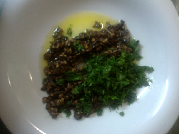 Kuracia polievka s pečeňovo-hríbovými knedličkami (fotorecept) - obrázok 12