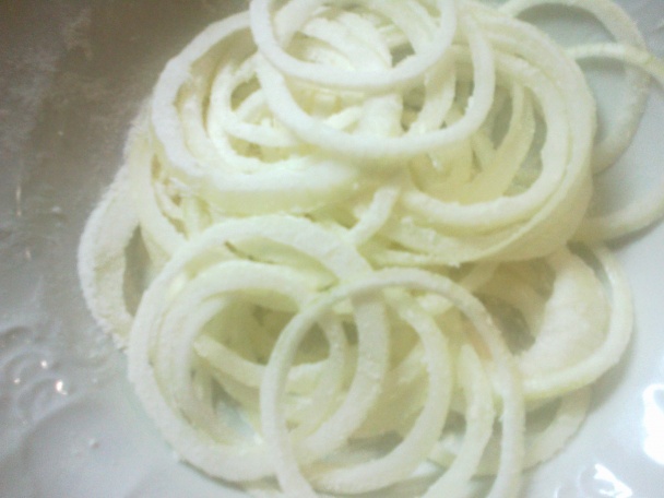 Kačacia pečeň s cibuľovými krúžkami a lokšovníkmi (fotorecept) - obrázok 9