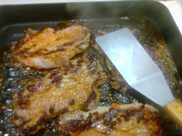 Pikantné bravčové steaky s cesnakovo-maslovou arómou (fotorecept) - obrázok 11