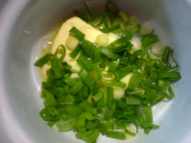 Kuracia pečeň na cibuli a slanine s krémovým zemiakovo-cibuľkovým pyré (fotorecept) - obrázok 10