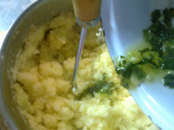 Kuracia pečeň na cibuli a slanine s krémovým zemiakovo-cibuľkovým pyré (fotorecept) - obrázok 11