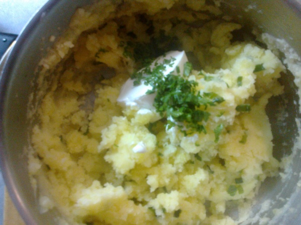 Kuracia pečeň na cibuli a slanine s krémovým zemiakovo-cibuľkovým pyré (fotorecept) - obrázok 12