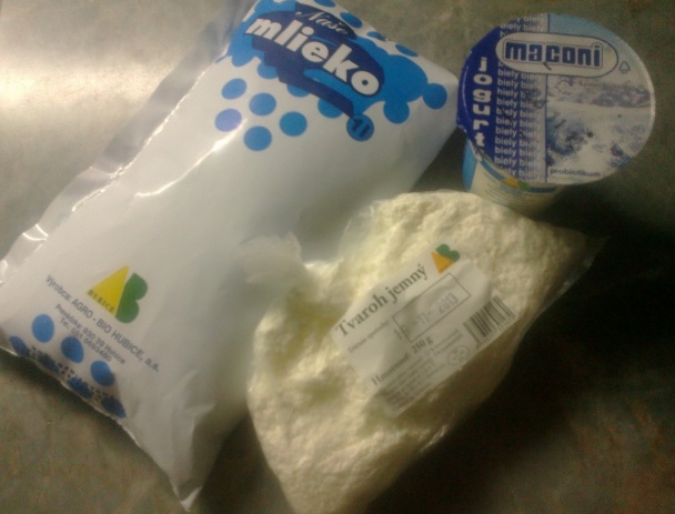 Božské buchty a oškvarkové roládky z jedného cesta - obrázok 1