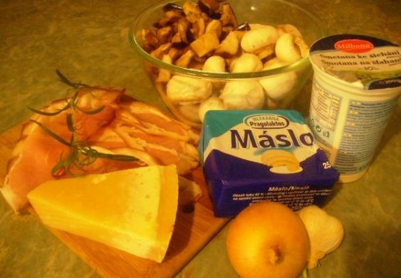 Gnocchi s omáčkou zo šampiňónov, dubákov, parmezánu, prosciutta a smotany  (fotorecept) - obrázok 1