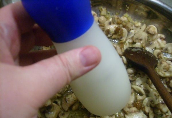 Gnocchi s omáčkou zo šampiňónov, dubákov, parmezánu, prosciutta a smotany  (fotorecept) - obrázok 6