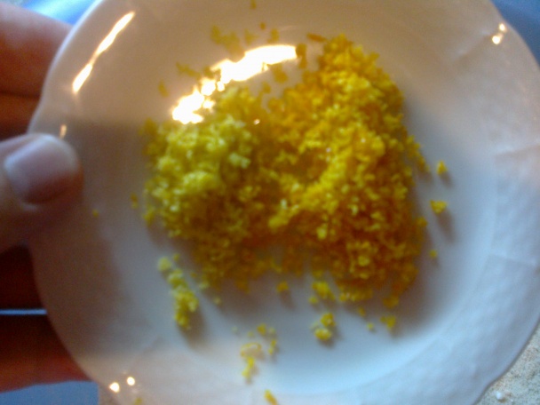 Šťavnatá bábovka zo špaldovej múky a semoliny so slivkami a tvarohom (fotorecept) - obrázok 3