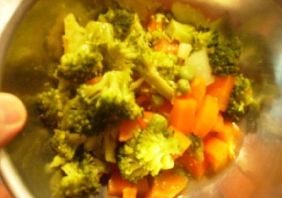 Kuracie kúsky so zeleninou v jemnej zeleninovo-smotanovej omáčke (fotorecept) - obrázok 9