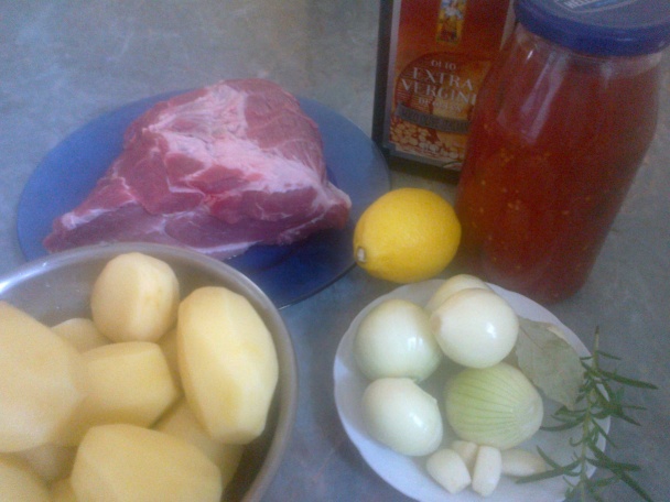 Voňavá krkovička so zemiakmi z jednej panvice (fotorecept) - obrázok 1