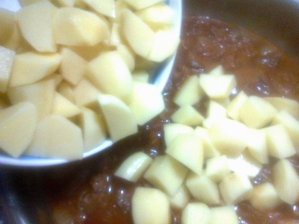 Voňavá krkovička so zemiakmi z jednej panvice (fotorecept) - obrázok 12