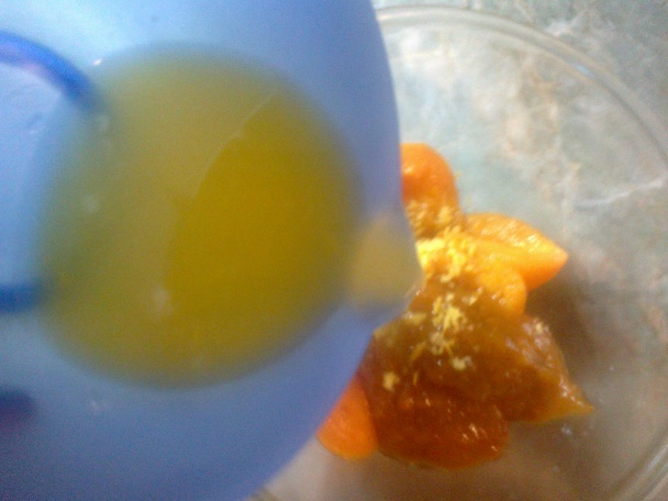 Šťavnatá mascarpone-marhuľová roláda (fotorecept) - obrázok 9