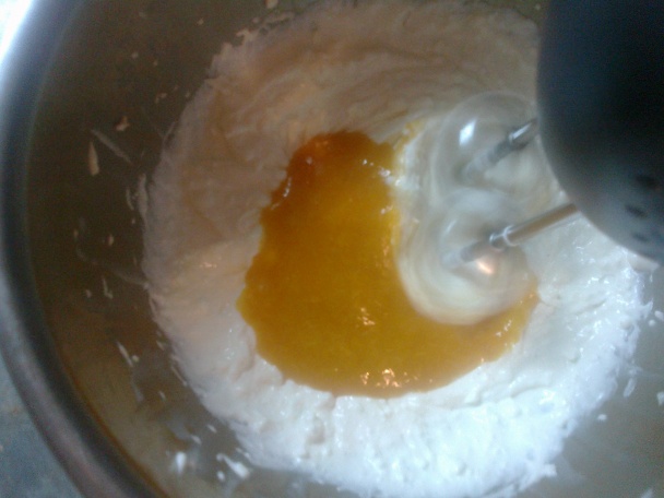 Šťavnatá mascarpone-marhuľová roláda (fotorecept) - obrázok 12