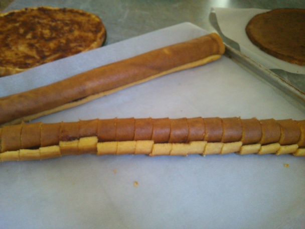 Jahodová torta s mascarpone-banánovým krémom (fotorecept) - obrázok 3