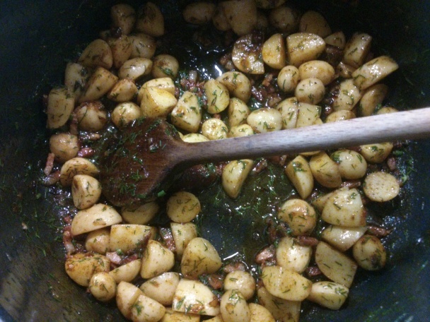 Šalátovka s novými zemiakmi a stratenými vajíčkami (fotorecept) - obrázok 6