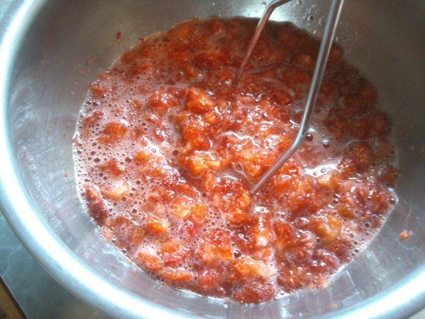 Hustý jahodový sirup s rebarborou a vanilkou (fotorecept) - obrázok 2