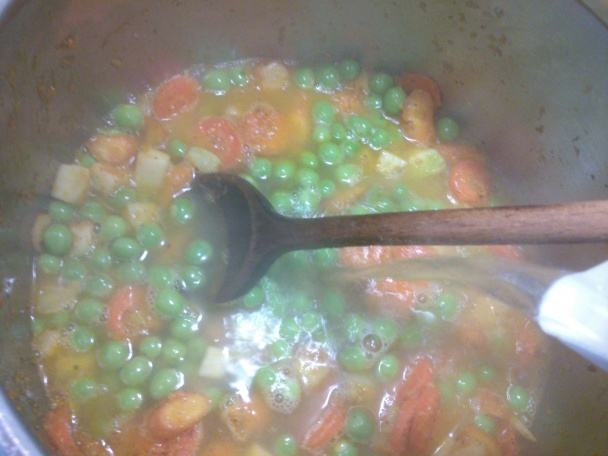 Jarná polievka s hráškovo-krupicovými haluškami (fotorecept) - obrázok 11