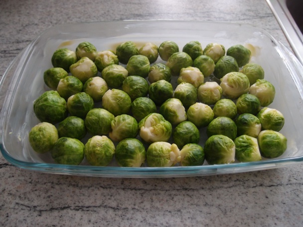 Zapečený ružičkový kel s chrumkavou zemiakovou krustou (fotorecept)  - obrázok 2