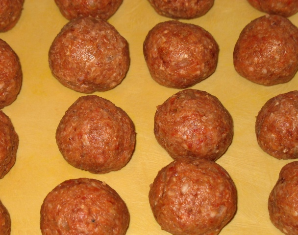 Mäsové guľky, polenta a Bhurji (fotorecept) - obrázok 1