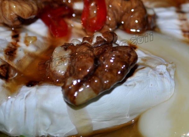 Grilovaný camembert s orechmi a medom (fotorecept) - obrázok 3