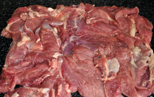 Rolované stehno so špenátom a orechmi (fotorecept) - obrázok 2