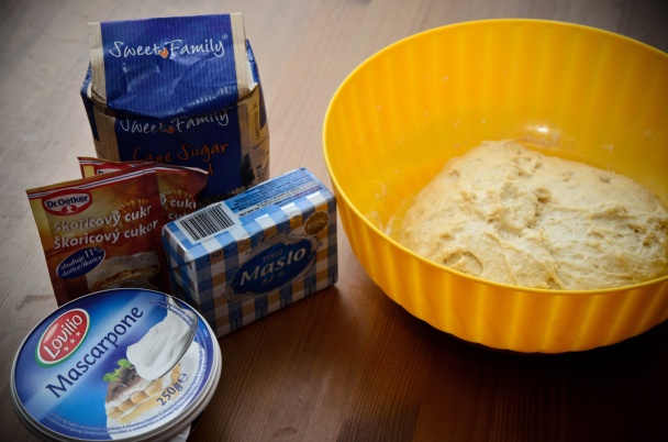 Škoricové cinnabons s krémovou polevou (fotorecept) - obrázok 1