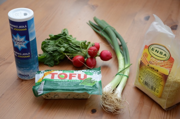 Jarný zeleninový kuskus  - obrázok 1