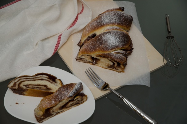 Pudingový kysnutý závin - obrázok 5