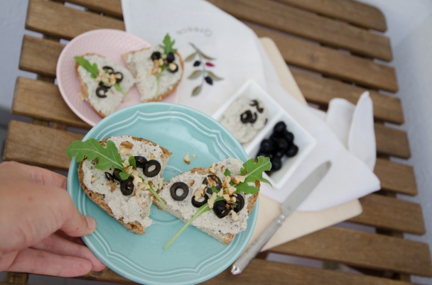 Olivová nátierka z tofu - obrázok 4