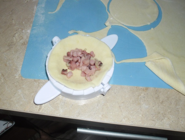 Ravioli s moravským mäsom a šampiňónovou omáčkou (fotorecept) - obrázok 3