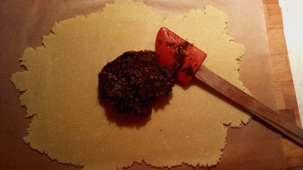 Slimáky z mandľového cesta s plnkou zo sušeného ovocia  (fotorecept) - obrázok 3