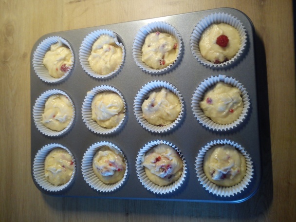 Malinové muffinky - obrázok 2