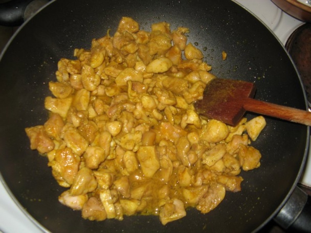 Karí kura s ananásom a pórom (fotorecept) - obrázok 4