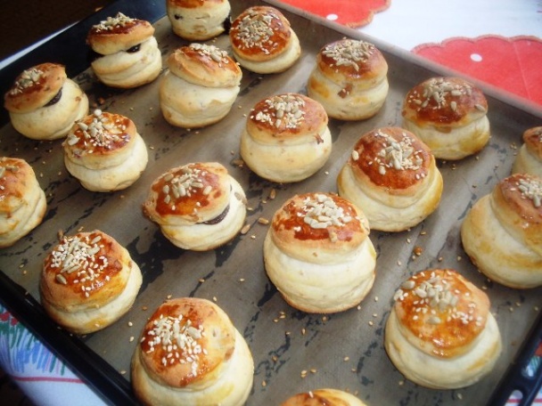 Oškvarkové pencle s lekvárom aj syrom (fotorecept) - obrázok 11