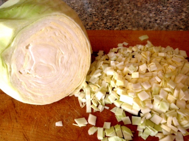 Segedínsky guláš zo sladkej kapusty - obrázok 8