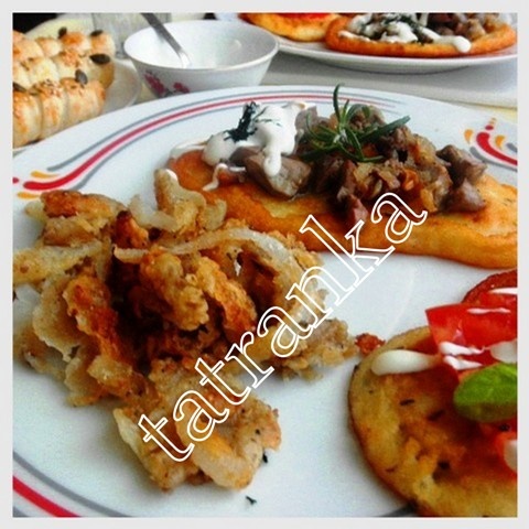 Kačacia pečeň s cibuľkovými oškvarkami (fotorecept) - obrázok 5