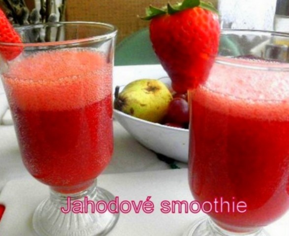 Ovocné smothie hroznové,jahodové - obrázok 4