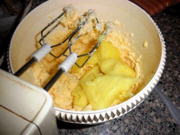 Koláč z piškót, ovocia a tvarohu (fotorecept)  - obrázok 3