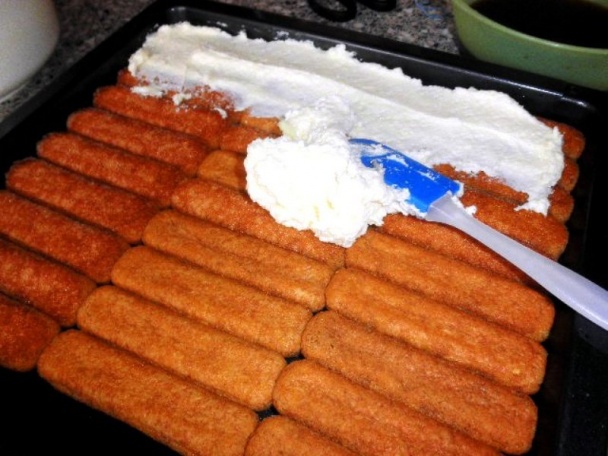 Koláč z piškót, ovocia a tvarohu (fotorecept)  - obrázok 4