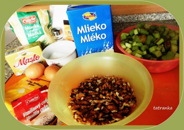 Pudingový mrežovník s rebarborou a orechami (fotorecept) - obrázok 1